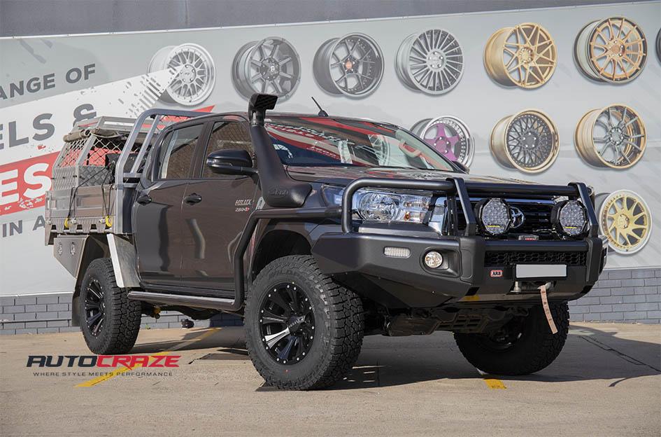 TOYOTA HILUX N80 4WD HE901 SATIN BLACK DARK TINT